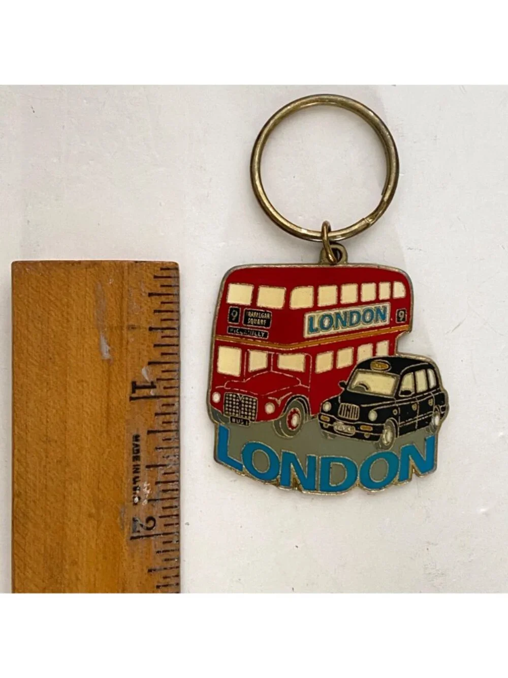 1980 London Taxi Double Decker Bus Lambert Souvenirs Keychain Gold Tone